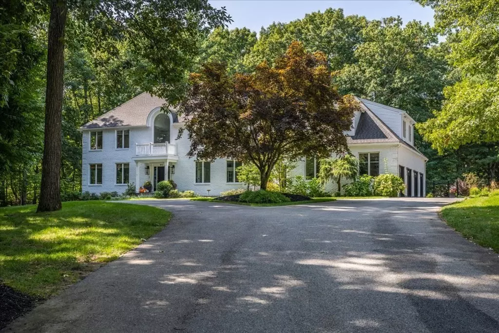 Southborough, MA 01772,92 Sears Rd