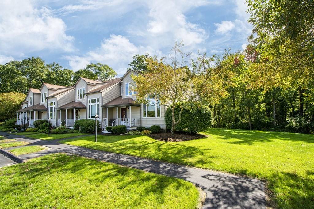 Rockland, MA 02370,68 Willow Pond Drive #68