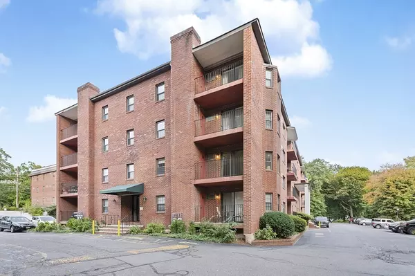 16 Winter St #41C, Waltham, MA 02451