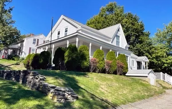 4 Perry Street, Grafton, MA 01536