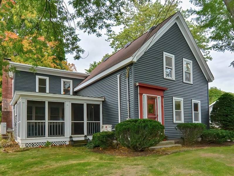 54 Whitehall Rd, Amesbury, MA 01913