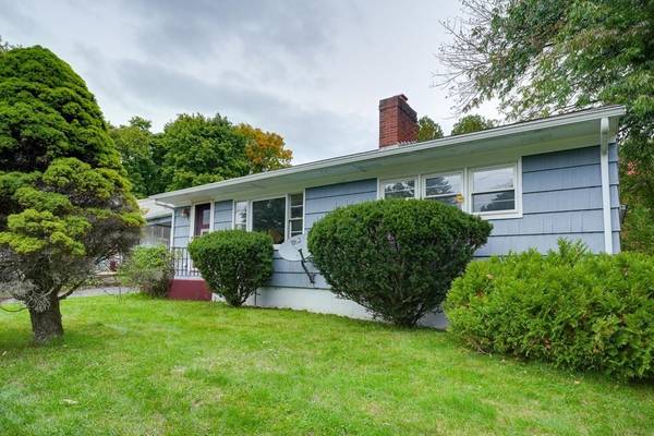 50 Mendon St, Upton, MA 01568