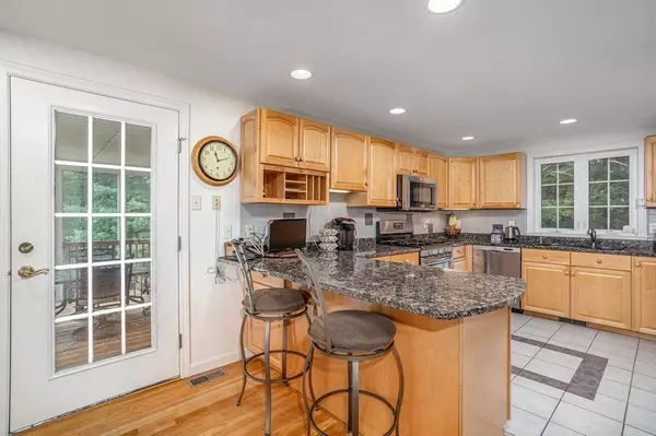 Nashua, NH 03063,5 Castlegate Way #5