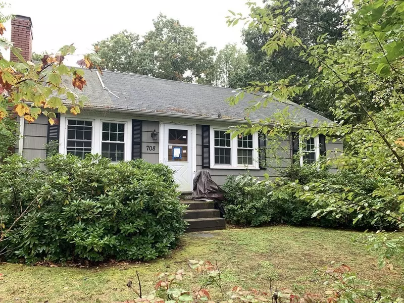 708 Prentice Street, Holliston, MA 01746