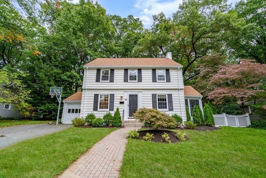 29 Martin Road, Wellesley, MA 02481