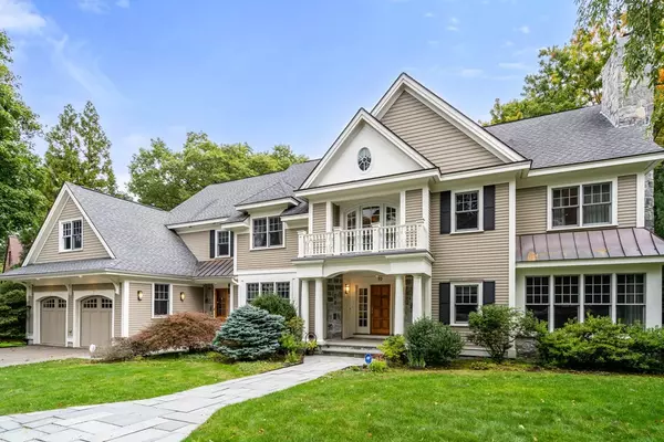 70 White Oak Rd, Newton, MA 02468