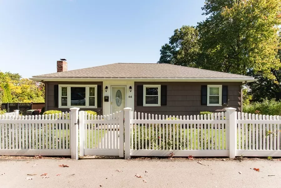 66 Ashcroft St, Dedham, MA 02026