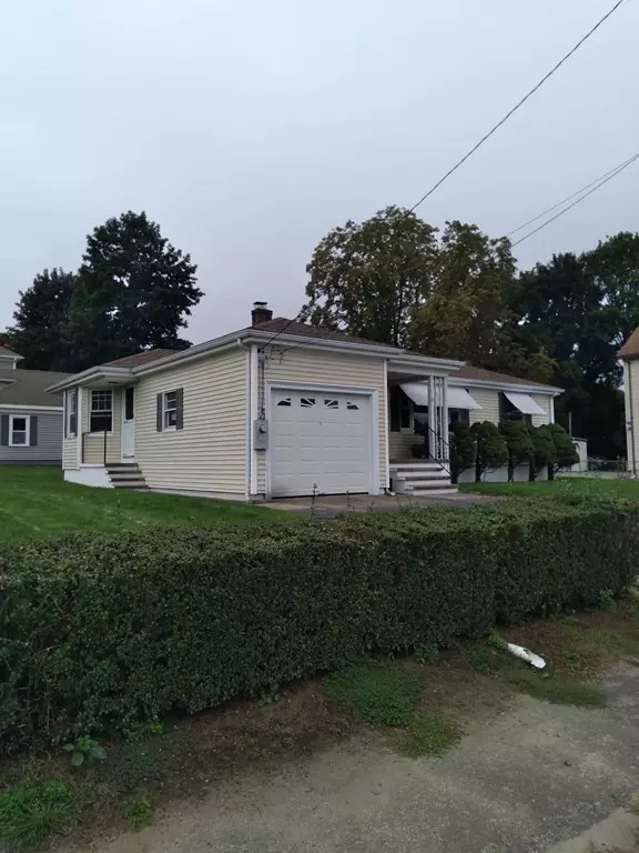 Webster, MA 01570,13 Greystone Ave