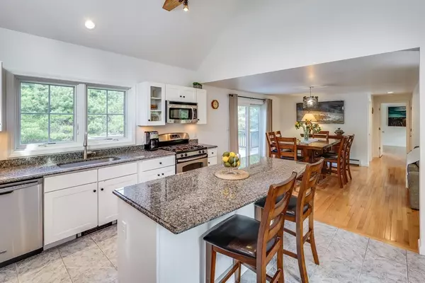 Wellfleet, MA 02667,270 Eastwind Cir