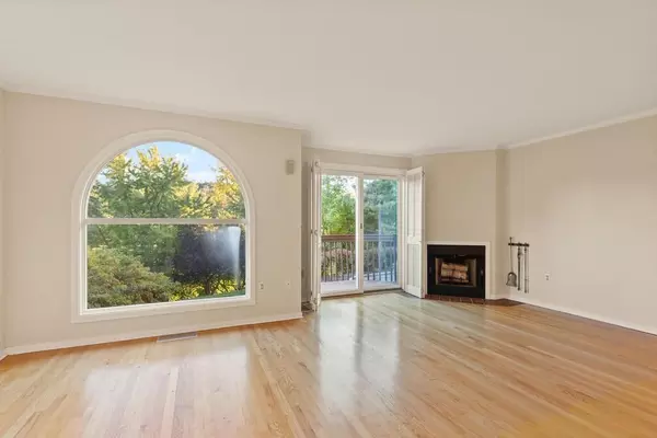Newton, MA 02458,240 Kenrick #240