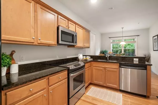 Stow, MA 01775,64 Heather Ln #64