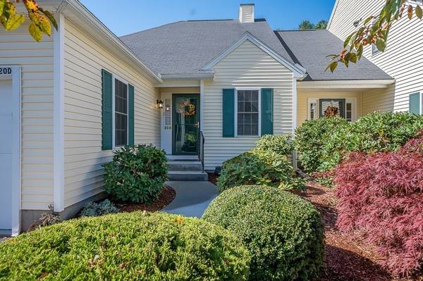 20 Coldspring Dr #D, Sutton, MA 01590