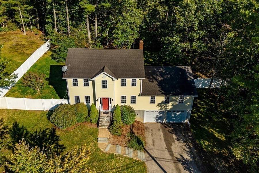 144 Cedar St, Sturbridge, MA 01566