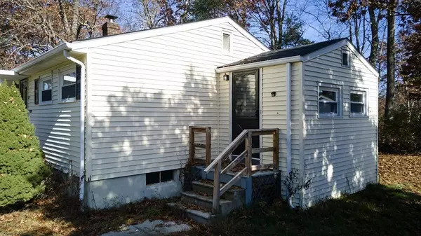 Webster, MA 01571,37 Batten Street