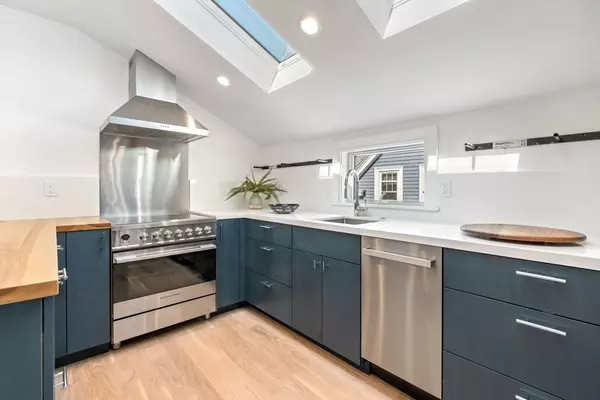 27 Saxton #3, Boston, MA 02125