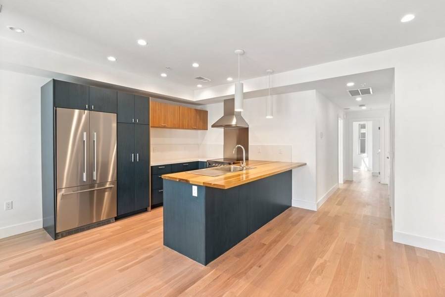 27 Saxton #2, Boston, MA 02125