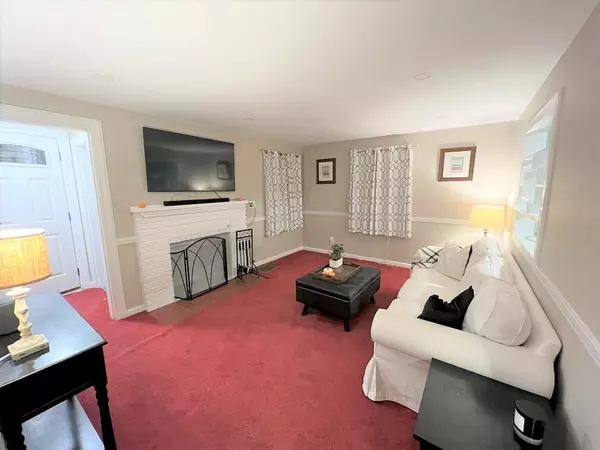 Saugus, MA 01906,32 Intervale Ave