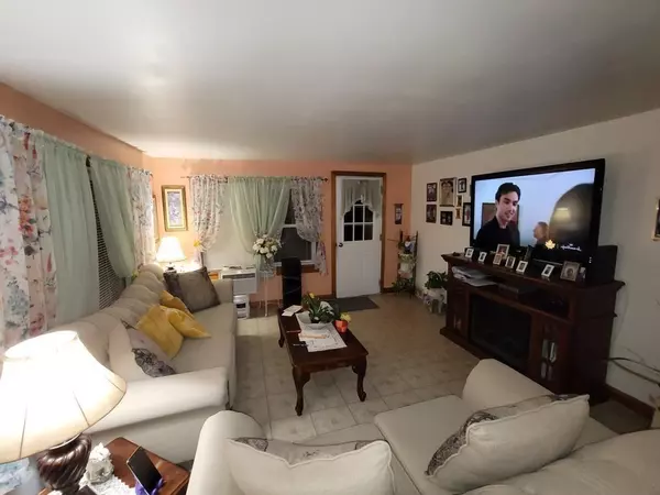 Fitchburg, MA 01420,103 Wanoosnoc Rd