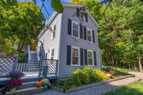 25 Bell Street, North Brookfield, MA 01535