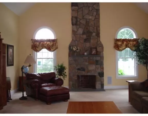 Mansfield, MA 02048,1 Noreen Rd