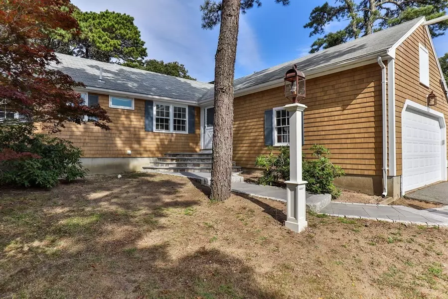 76 Bay Rd, Harwich, MA 02645