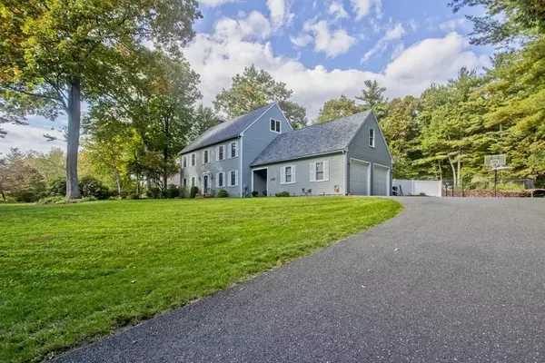 Ludlow, MA 01056,237 Westerly Cir