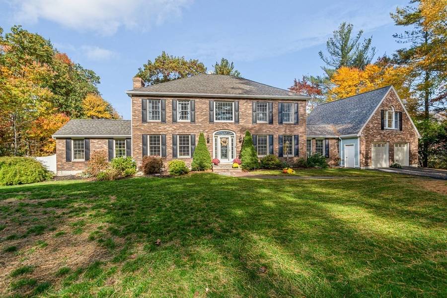 10 Brook Meadow Ln, Georgetown, MA 01833