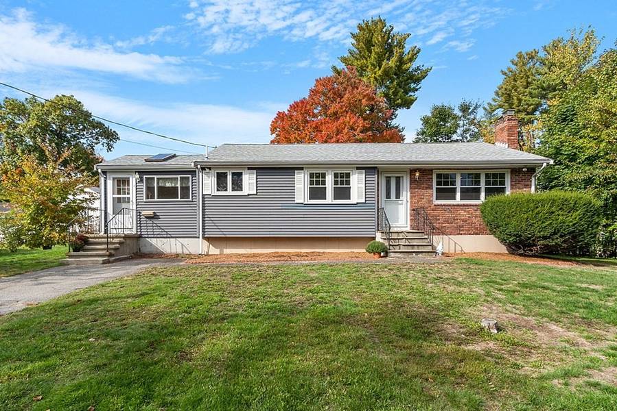 4 Davis Road, Wilmington, MA 01887