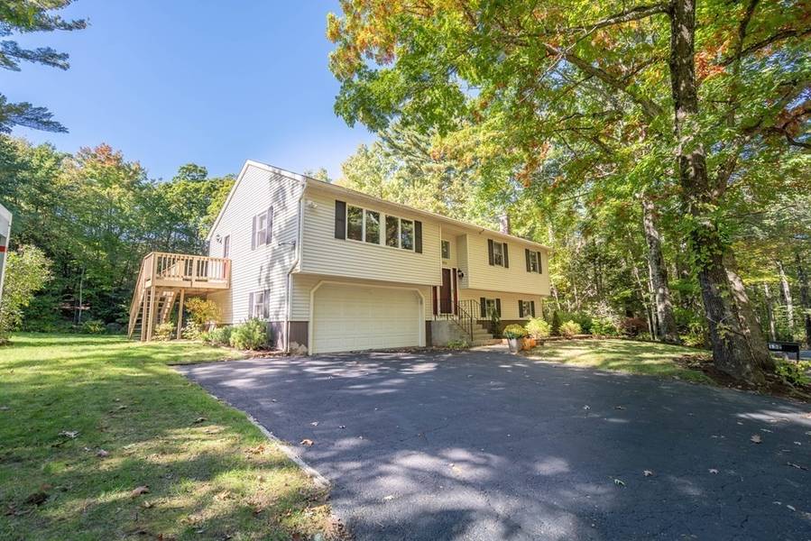 152 Shepard Rd, Sturbridge, MA 01566