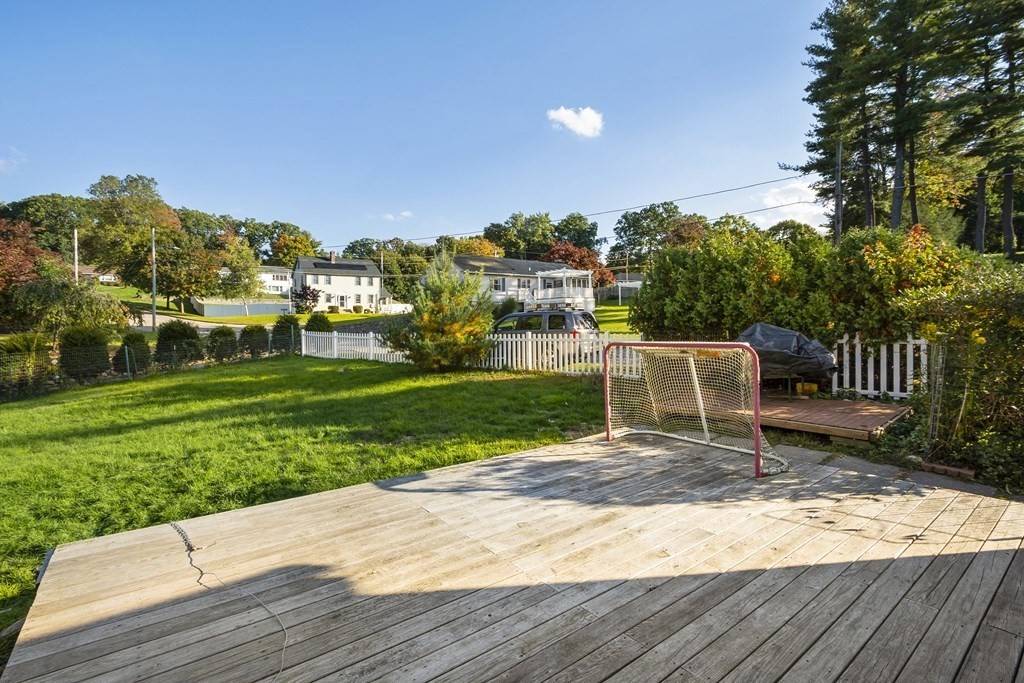 Auburn, MA 01501,10 Saratoga Rd