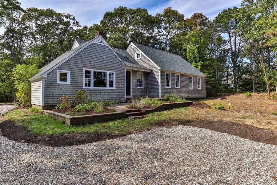 107 Chatham Rd, Harwich, MA 02645