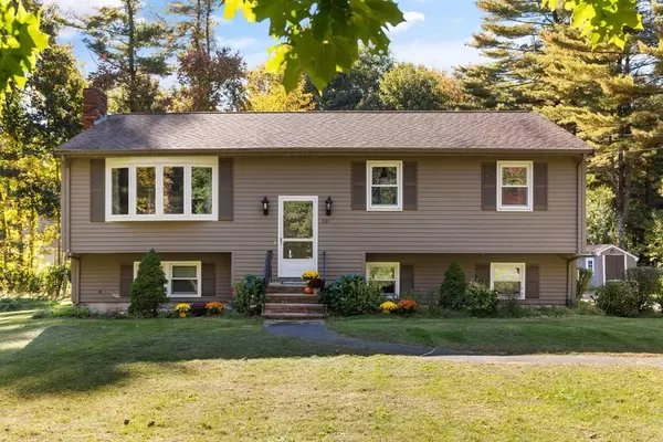 Raynham, MA 02767,331 Orchard