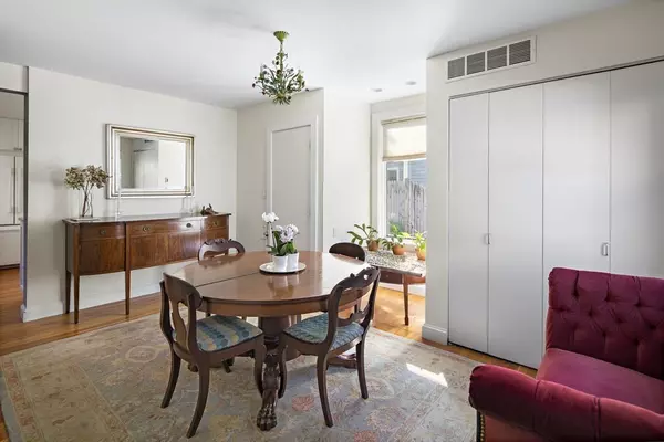 Cambridge, MA 02138,8 Foster Place