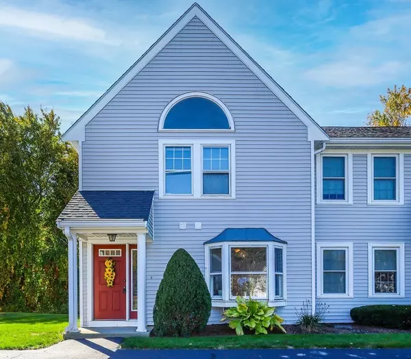 75 Warren St W #8, Raynham, MA 02767