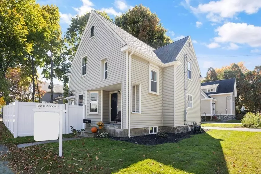 29 Waltham St, Maynard, MA 01754