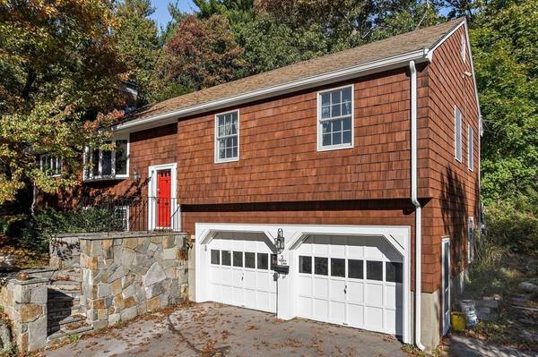 Lynnfield, MA 01940,3 Squire Lane