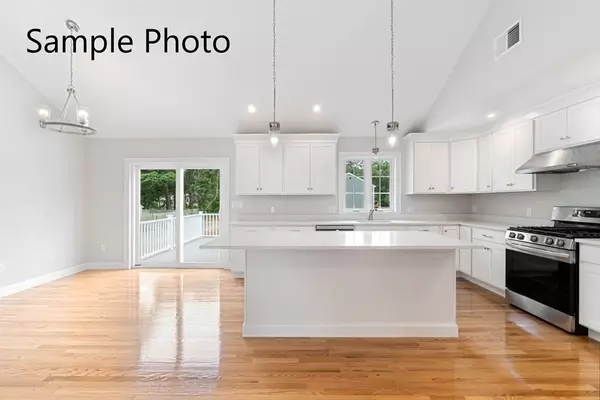 Abington, MA 02351,7 Roslyn Street