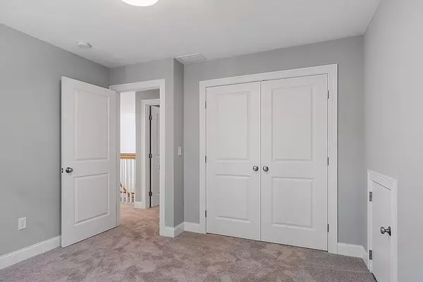 Mendon, MA 01756,2 Tyler Lane