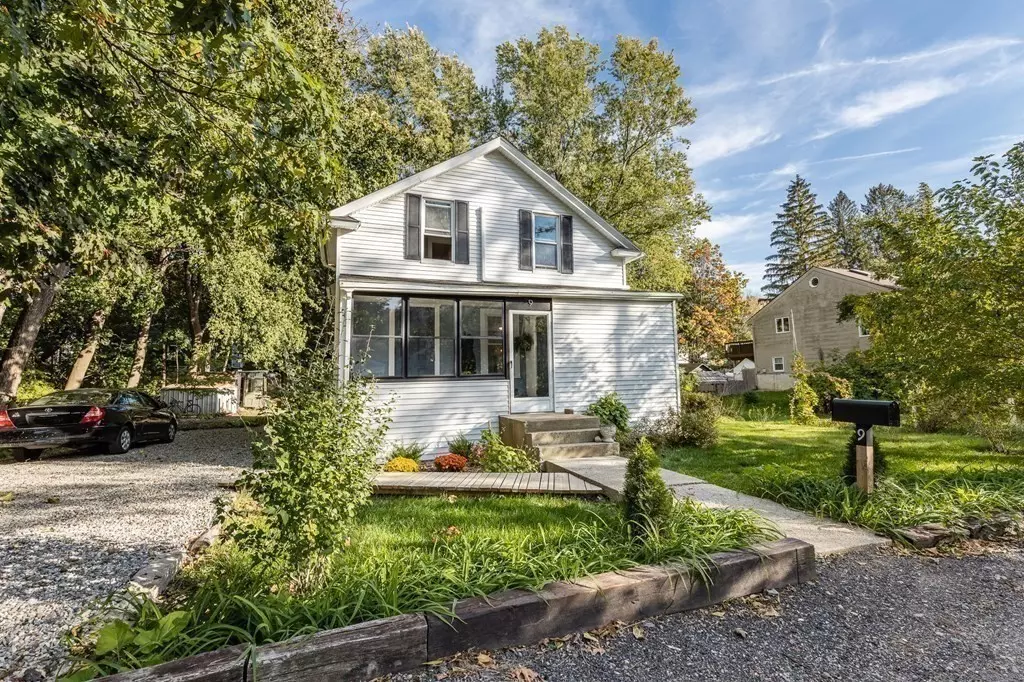 Worcester, MA 01602,9 Maybrook Pl