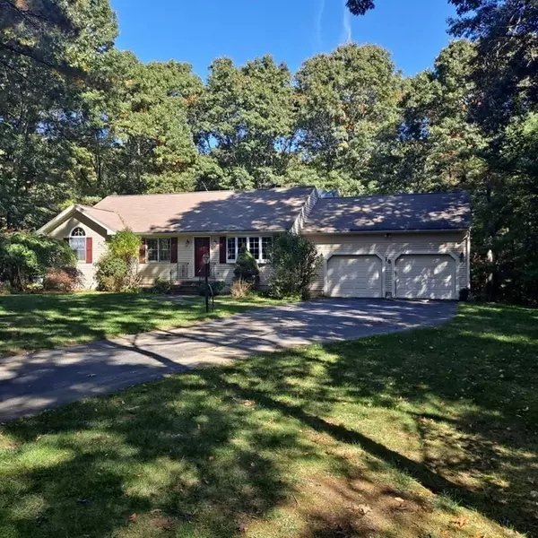 15 Panettieri Dr, Lakeville, MA 02347