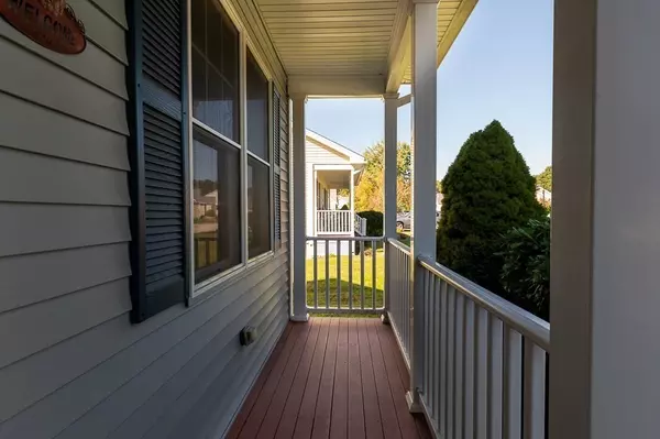 Webster, MA 01570,3 Concord Ct #B