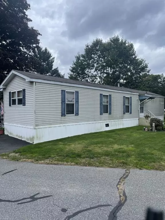 42 Adams Rd #35, Greenfield, MA 01301