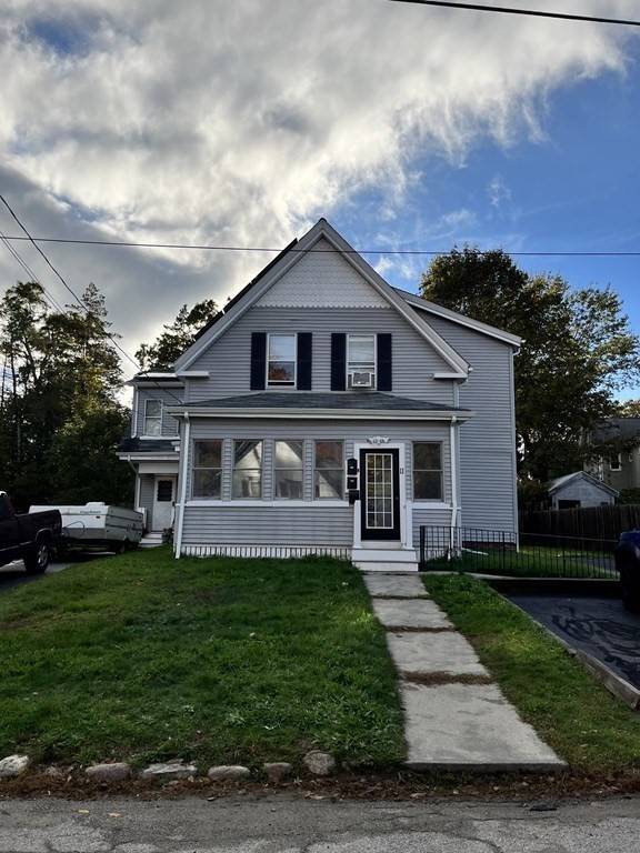 11 Erin St, Whitman, MA 02382