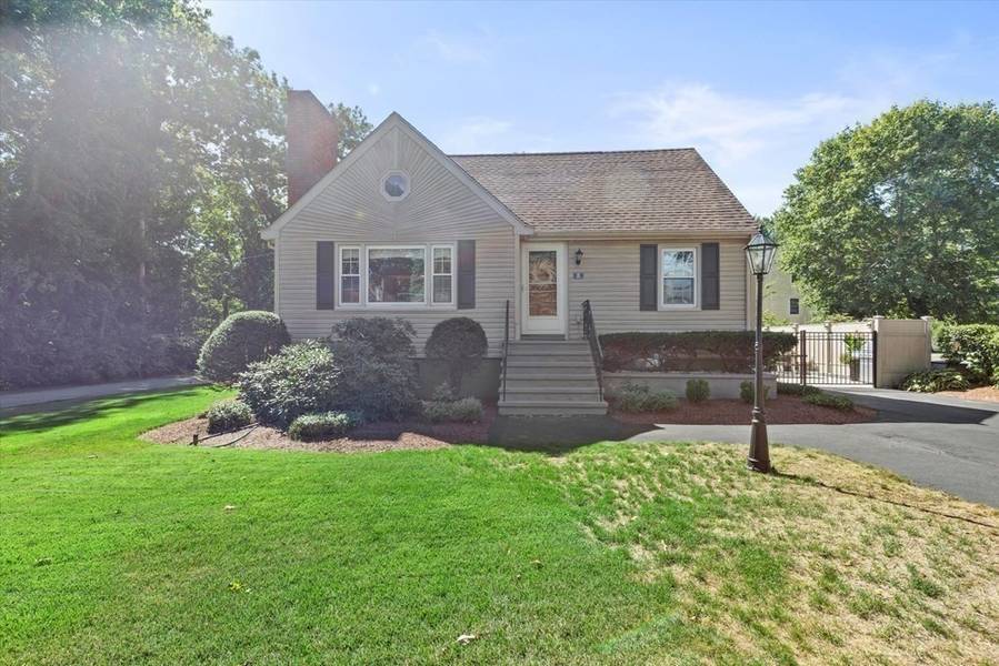 8 Corey Ave, Wilmington, MA 01887