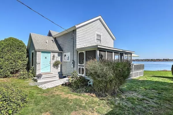 Swansea, MA 02777,276 Seaview Ave