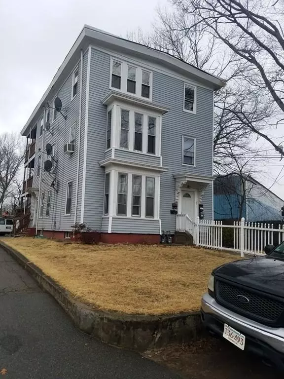 141 Forest St, Brockton, MA 02302