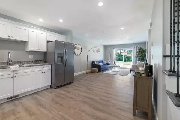 Agawam, MA 01001,3 Sabrina Way #D