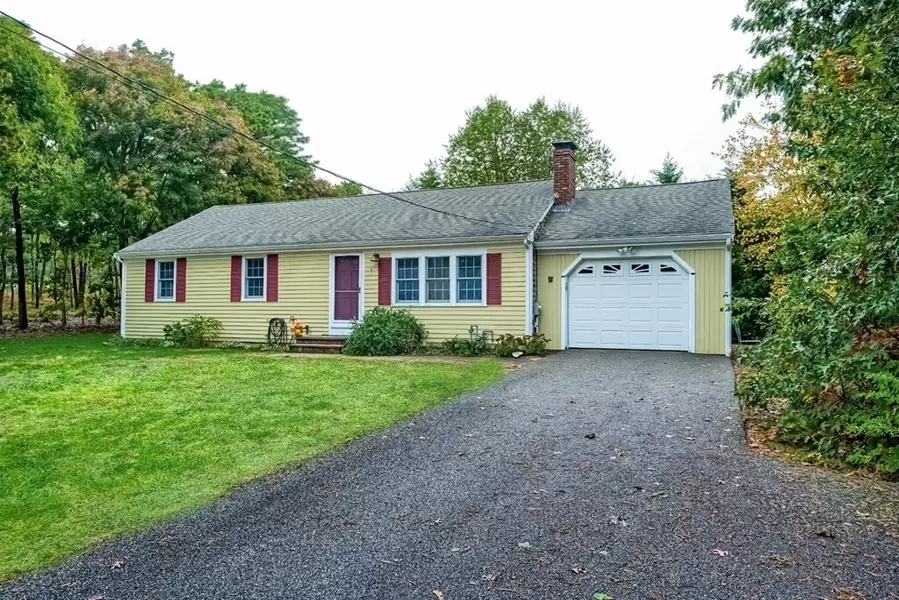 4 Oconnor Ln, Dennis, MA 02660