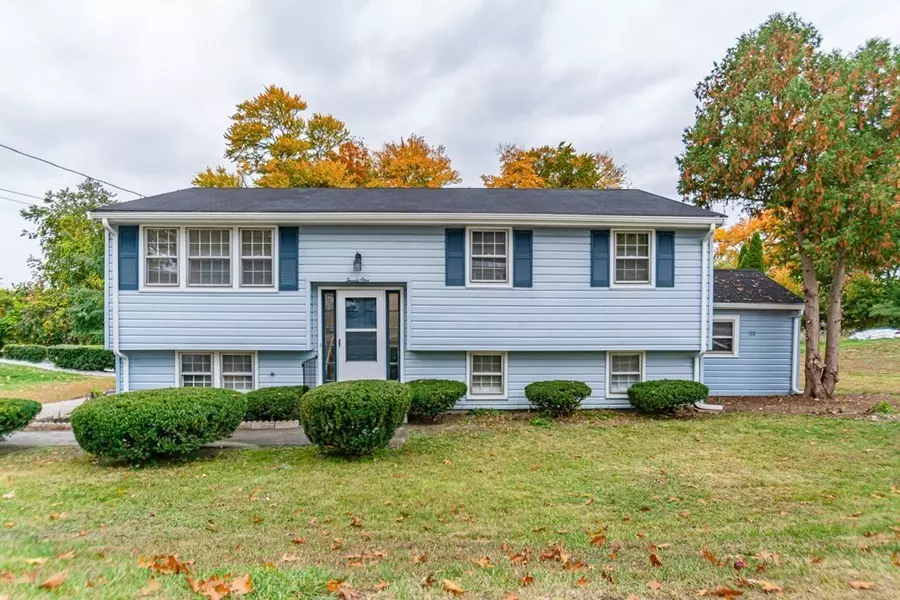 21 Christy Ave, Dracut, MA 01826