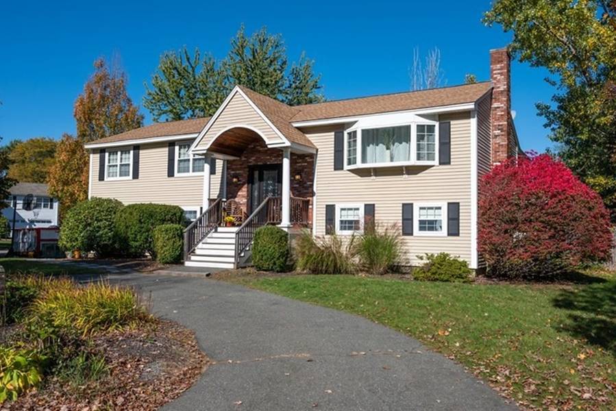 7 Arrowhead Road, Danvers, MA 01923